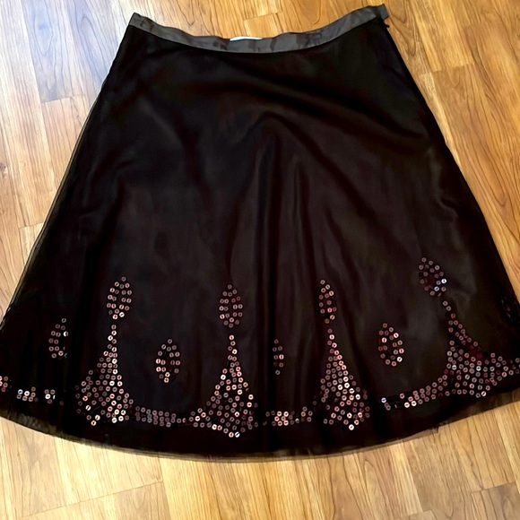 Beautiful sequined Old Navy Skirt - Picture 1 of 3